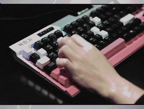 密室逃脱手掌怎么按